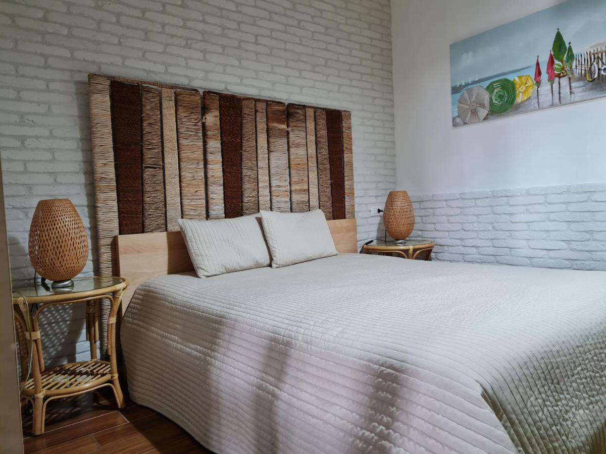L'Isola Aer B&B Лезина Экстерьер фото