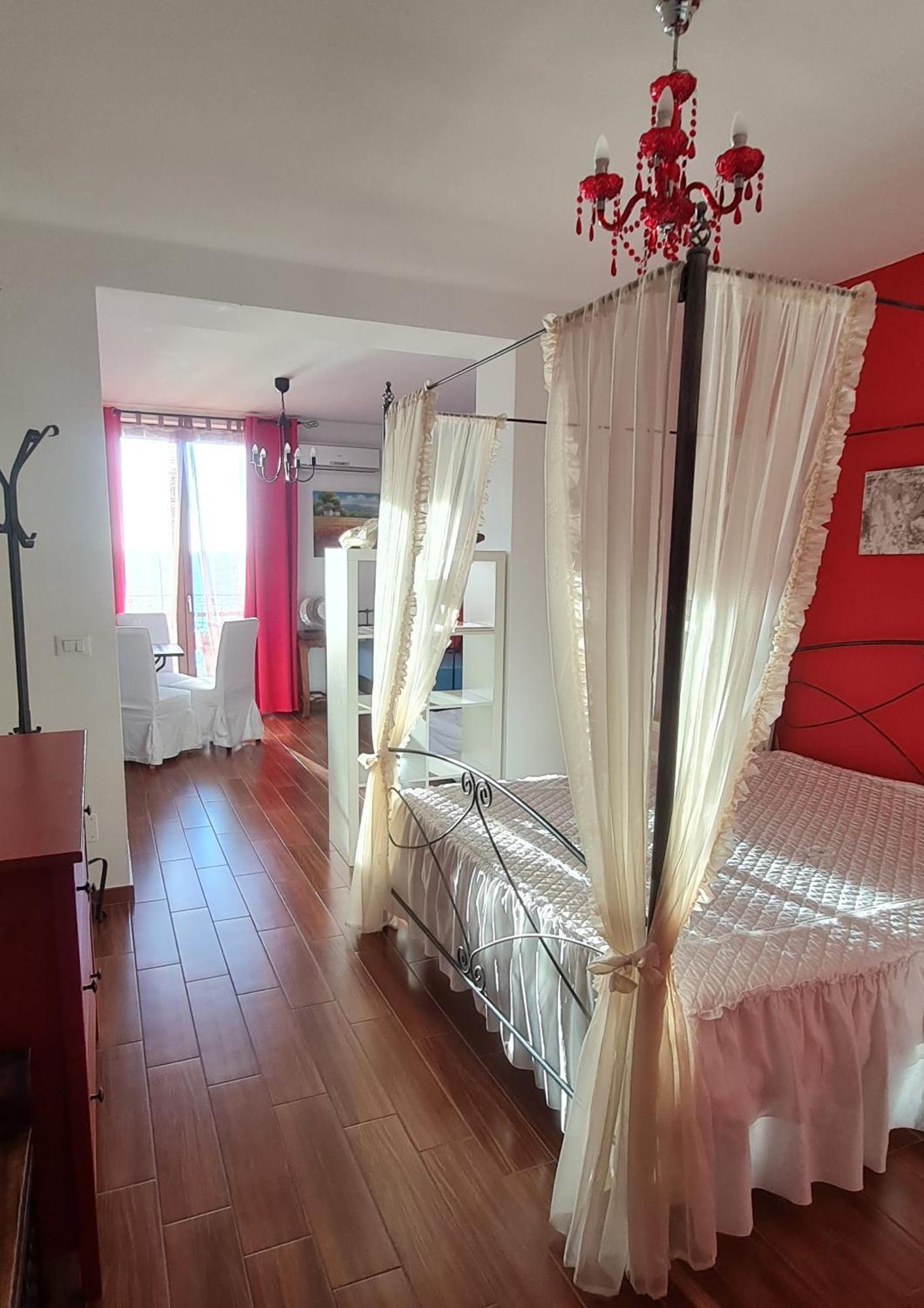 L'Isola Aer B&B Лезина Экстерьер фото